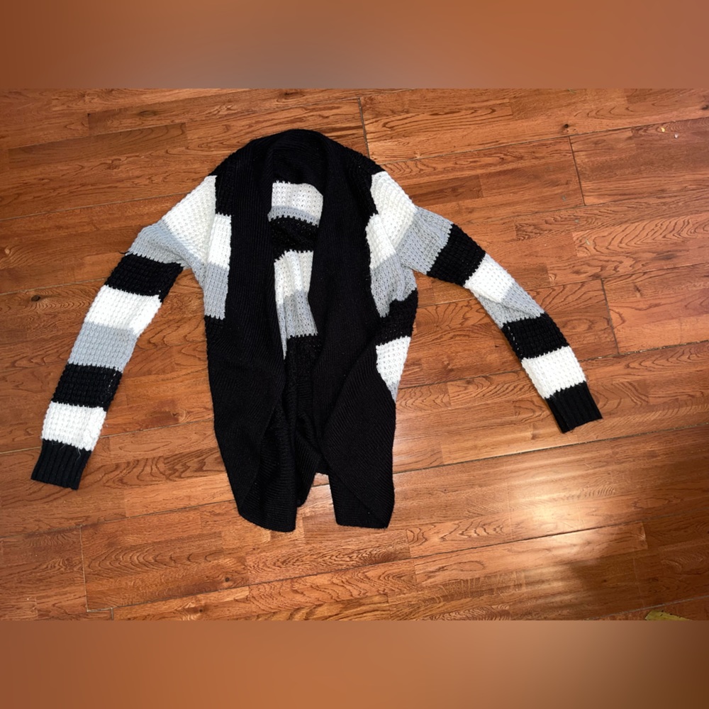 Grey-White-Black sweater